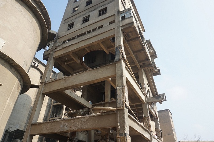 1439206972 1439206972